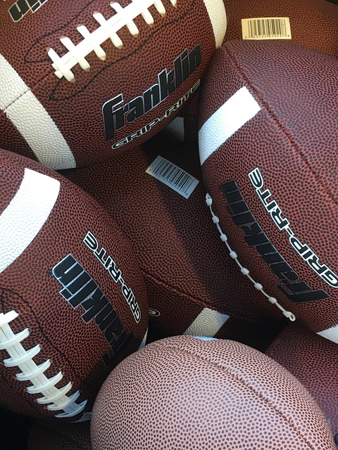 敦的碰撞可 敦的碰撞可