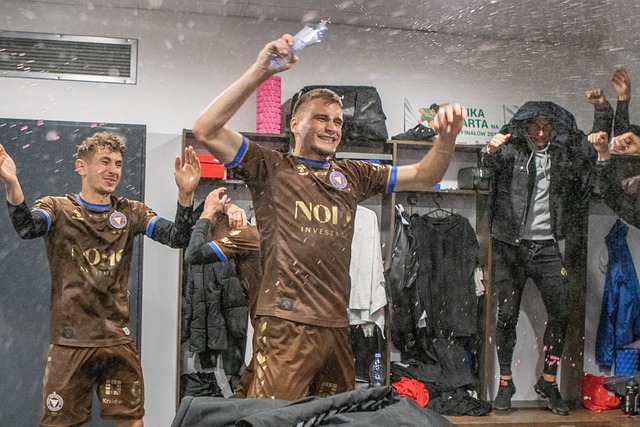 让太阳队屡 让太阳队屡